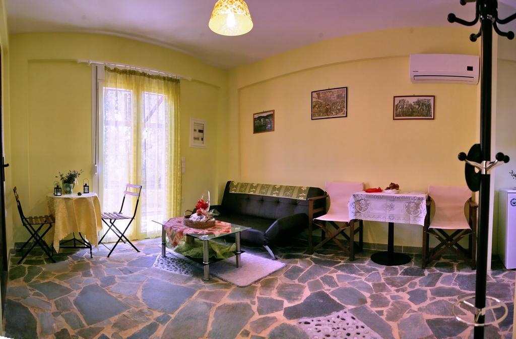 Evaland Traditional Houses Tarti Rom bilde