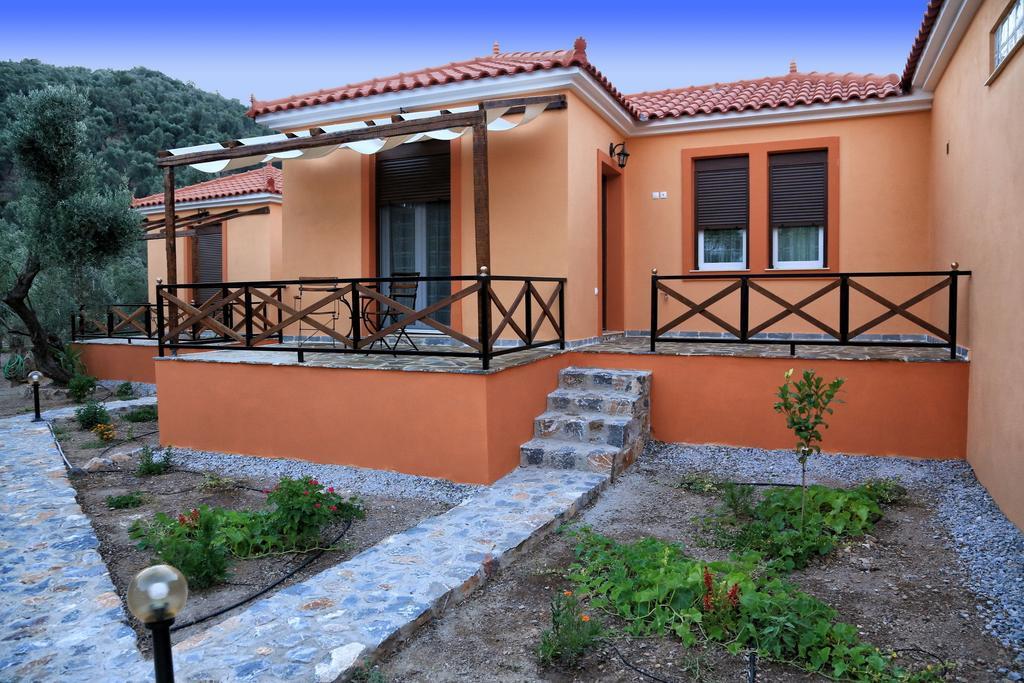 Evaland Traditional Houses Tarti Rom bilde